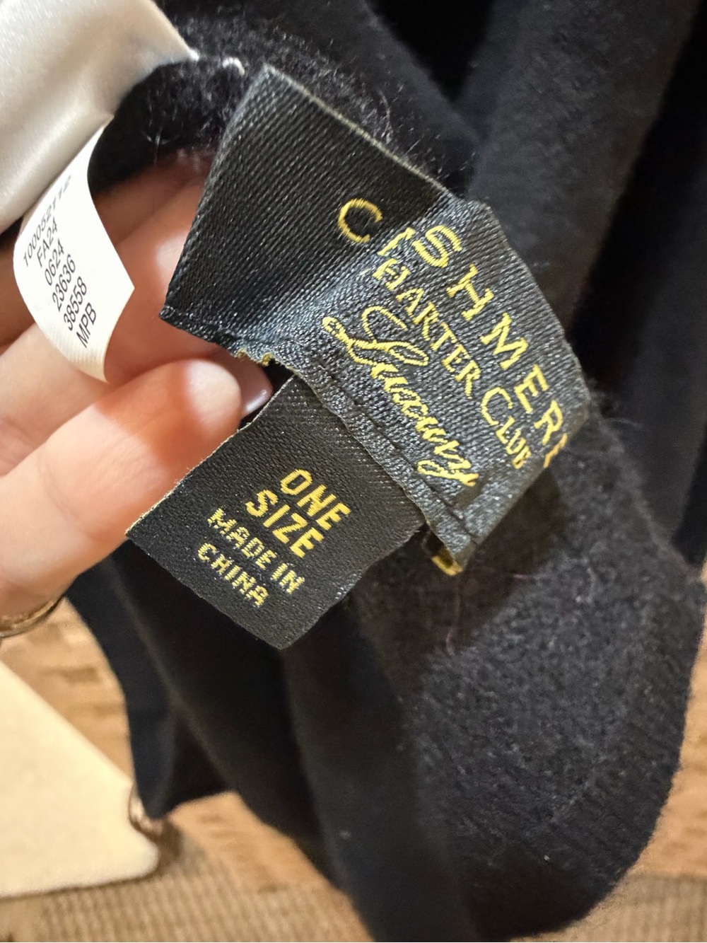 Charter Club Black Cashmere Wrap Shawl Scarf Quiet Luxury Oversized - Picture 6 of 8